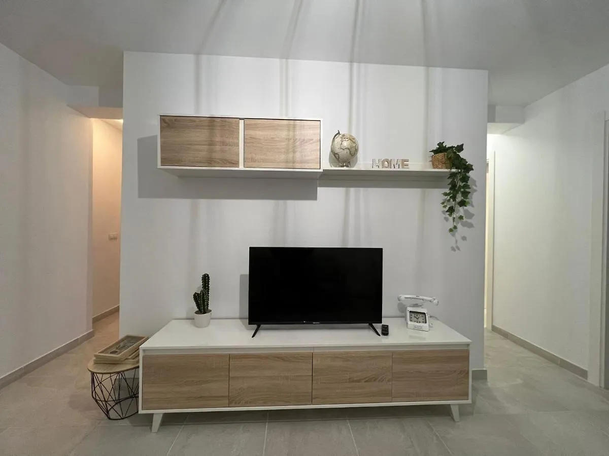 Fuengirola Center Apartment 0*,